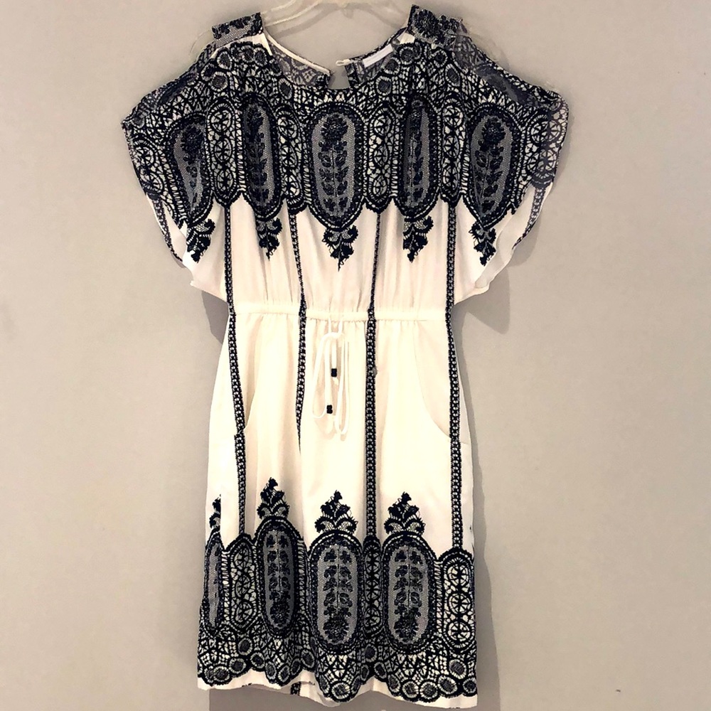 NY & Co. Polyester lined black and white dress - Size S (36” shoulder to hem)